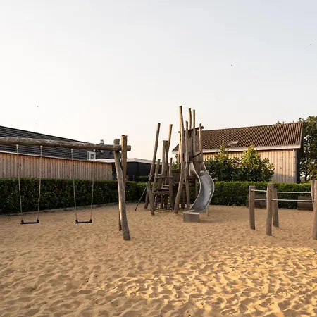 Resort Schaelsbergerbosch -firep Garden Sheld